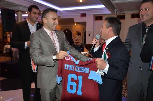 Trabzonspor USA Amerika Giresunlular Derneği’nin Gecesine Katıldı – fotoğraf