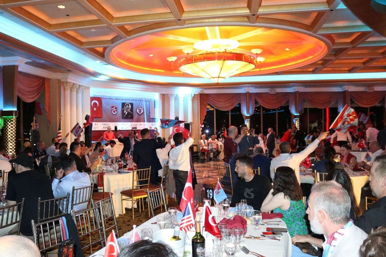 Şampiyonluğumuzu New York’ta Görkemli Bir Gecede Kutladık! – fotoğraf