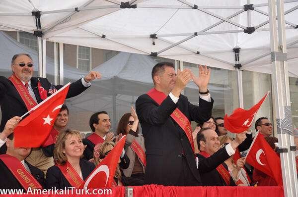 New York Türk Günü Yürüyüşü’ne Trabzonspor damgası – fotoğraf