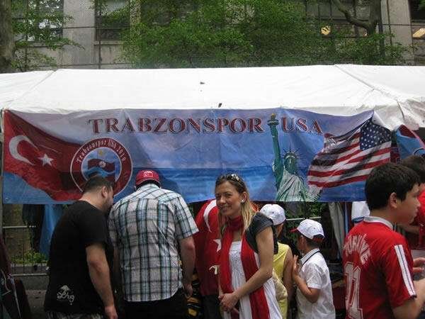 New York Türk Günü Yürüyüşü’ne Trabzonspor damgası – fotoğraf